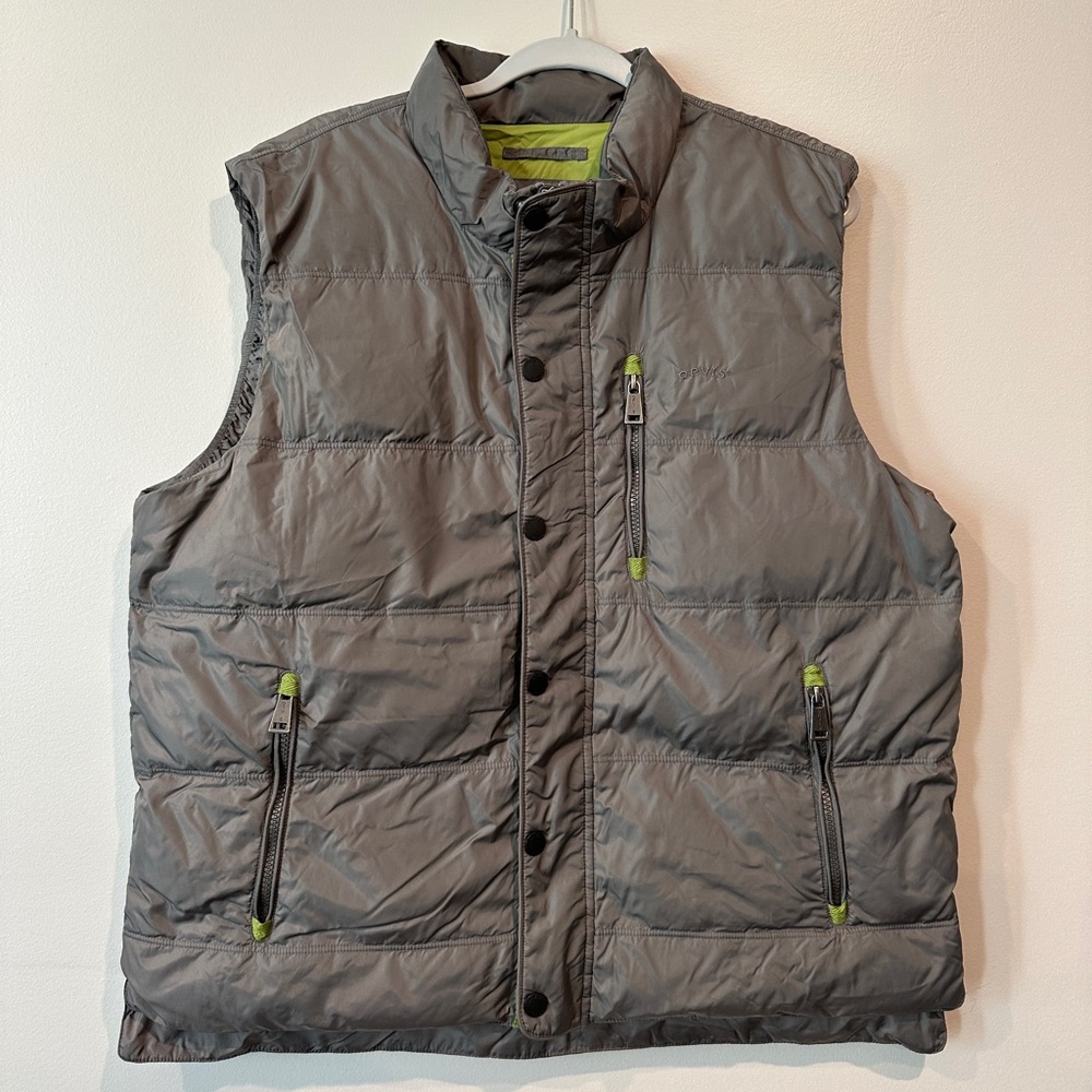 Orvis Charcoal Puffer Vest with Green Accents